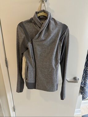 lululemon athletica Gray Asymmetrical Zip Jacket